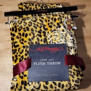 Ed Hardy Super Soft Plush Throw